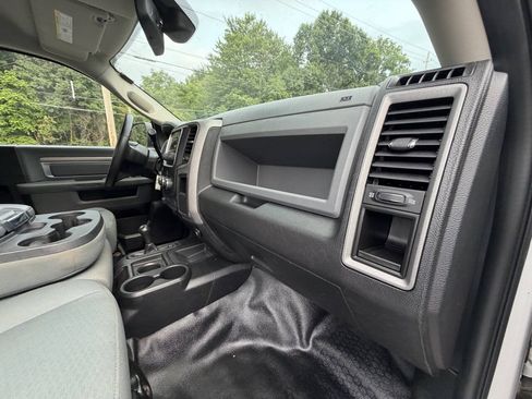 Used 2015 RAM 2500 Tradesman w/ Chrome Appearance Group AWD/4WD image 15