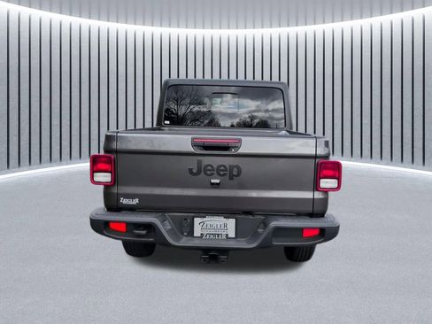 New 2026 Jeep Gladiator Sport AWD/4WD image 10