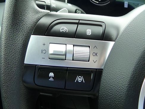 Used 2025 Hyundai Sonata SEL FWD image 21