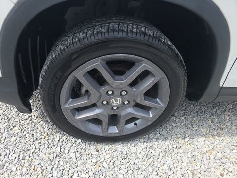 Used 2023 Honda Passport EX-L image 10