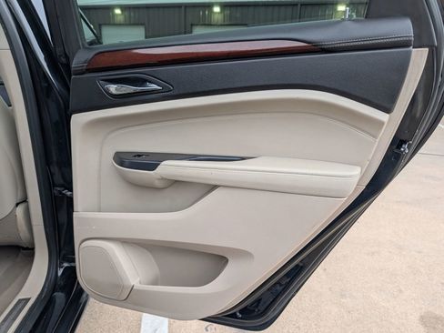 Used 2013 Cadillac SRX Premium image 29
