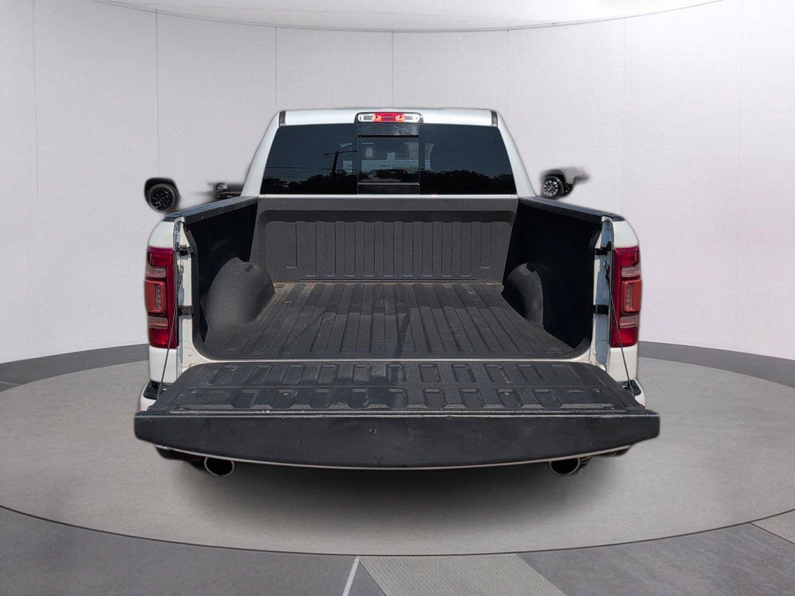 Used 2022 RAM 1500 Laramie w/ Laramie Southwest Edition AWD/4WD image 3
