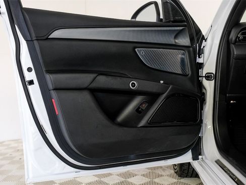 Used 2023 Maserati Grecale GT image 43