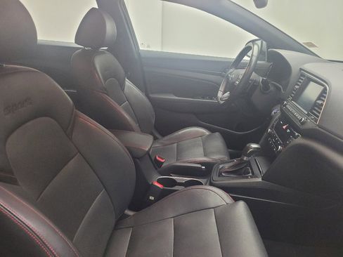 Used 2018 Hyundai Elantra Sport w/ Sport Premium Package 03 FWD image 21