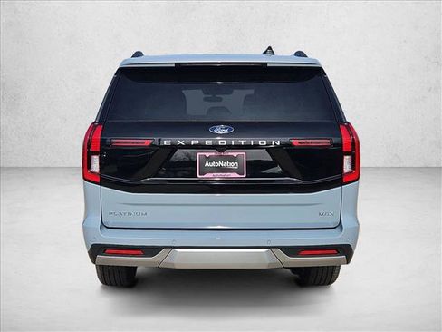 New 2026 Ford Expedition Max Platinum w/ Driver's Package AWD/4WD image 8