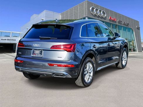 Used 2023 Audi Q5 2.0T Premium w/ Convenience Package image 4