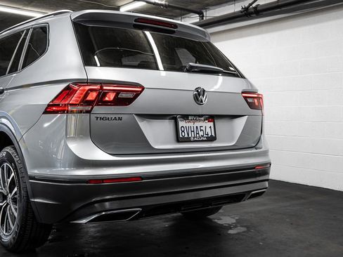Used 2021 Volkswagen Tiguan S image 15