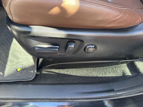 Used 2017 Toyota Sienna Limited Premium w/ Advanced Technology Package image 40