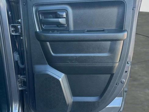 Used 2018 RAM 1500 Express w/ Express Value Package image 11