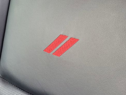 Used 2023 Dodge Durango R/T RWD image 29