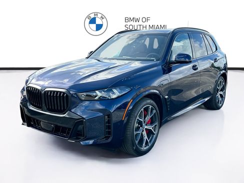 New 2026 BMW X5 xDrive50e w/ M Sport Package AWD/4WD image 3