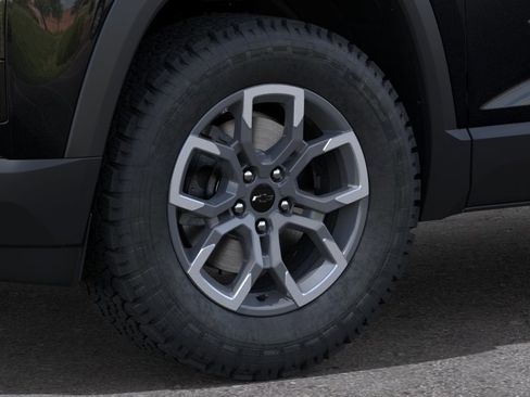 New 2026 Chevrolet Equinox ACTIV FWD image 9