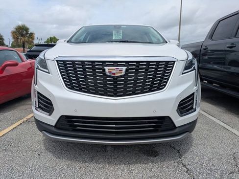 Certified 2024 Cadillac XT5 Premium Luxury w/ Technology Package FWD image 2