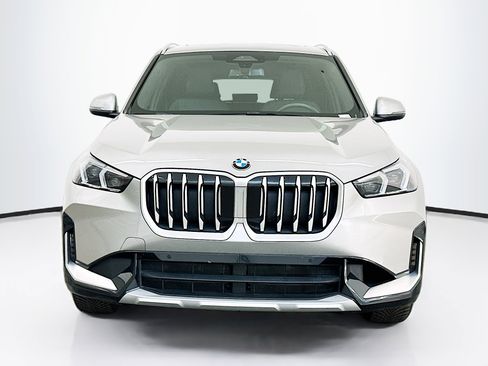 Used 2025 BMW X1 xDrive28i image 2