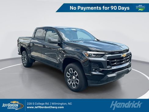 Used 2024 Chevrolet Colorado LT w/ LT Convenience Package III image 1