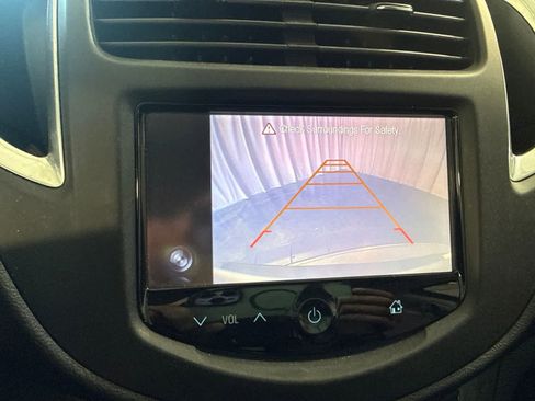 Used 2015 Chevrolet Trax LTZ FWD image 23