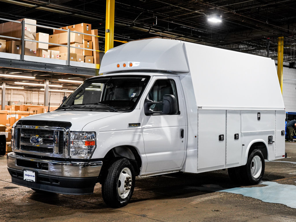 Used 2024 Ford E-350 and Econoline 350 Super Duty w/ Power Windows & Locks Group RWD image 4