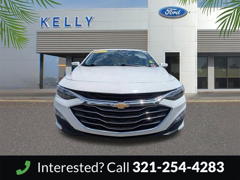 Used 2024 Chevrolet Malibu LT FWD image 3