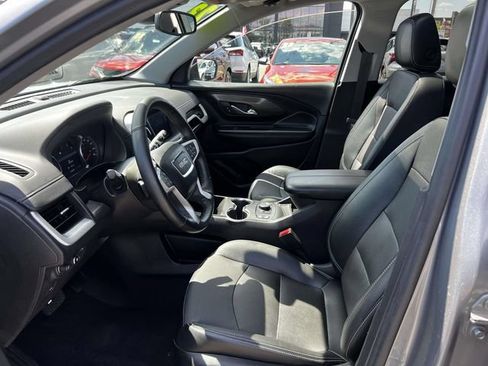 Used 2023 GMC Terrain SLT AWD/4WD image 17