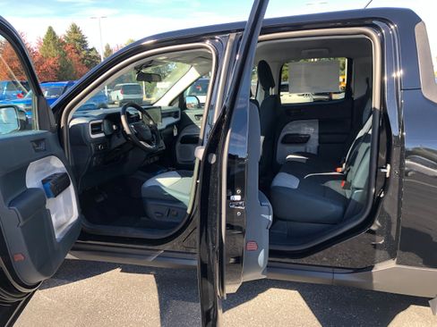 New 2025 Ford Maverick XLT w/ XLT Luxury Package image 10