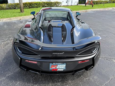 Used 2019 McLaren 570S image 34