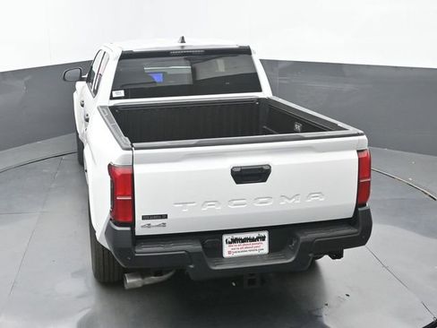 Used 2026 Toyota Tacoma SR w/ SR Upgrade Package AWD/4WD image 29