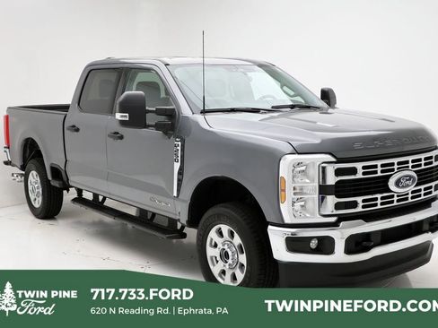 Used 2024 Ford F250 XLT image 1