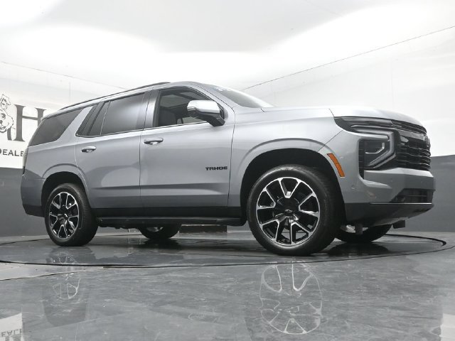 Certified 2025 Chevrolet Tahoe RST w/ RST Capability Package AWD/4WD image 2