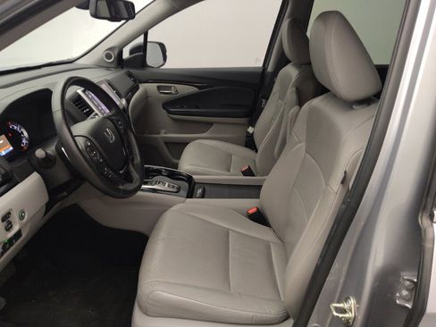 Used 2018 Honda Pilot Elite image 17