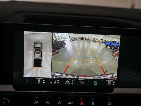 Used 2022 GMC Sierra 1500 Elevation w/ Elevation Premium Package image 23