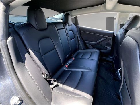 Used 2023 Tesla Model 3 Standard Range RWD image 23