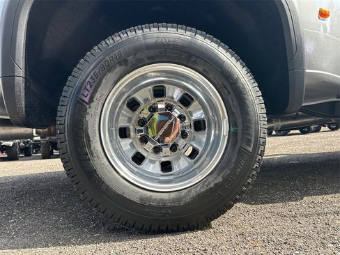 New 2026 GMC Sierra 3500 Denali w/ Denali Reserve Package image 18