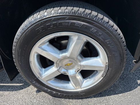 Used 2013 Chevrolet Silverado 1500 LTZ w/ LTZ Plus Package AWD/4WD image 9