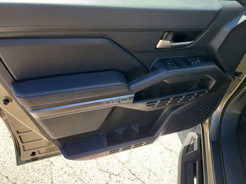 New 2026 Toyota Tacoma TRD Off-Road AWD/4WD image 19