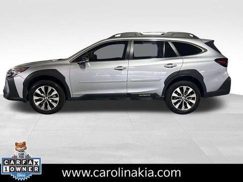 Used 2023 Subaru Outback Limited image 4