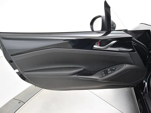 Certified 2025 MAZDA MX-5 Miata Grand Touring RWD image 33