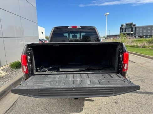 Used 2019 Ford F150 Lariat w/ Equipment Group 502A Luxury AWD/4WD image 37