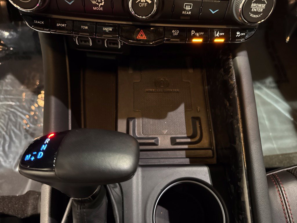 Used 2023 Dodge Durango R/T w/ Tow 'N Go Group AWD/4WD image 19