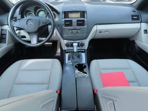 Used 2011 Mercedes-Benz C 300 Sedan image 7