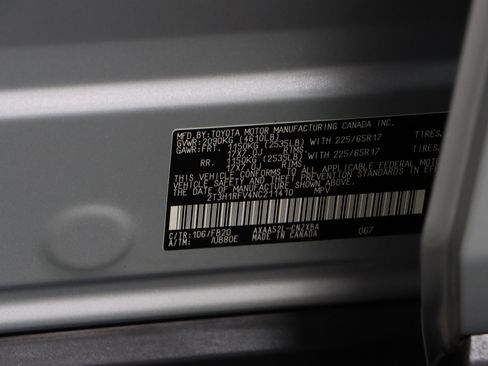 Used 2022 Toyota RAV4 LE image 31