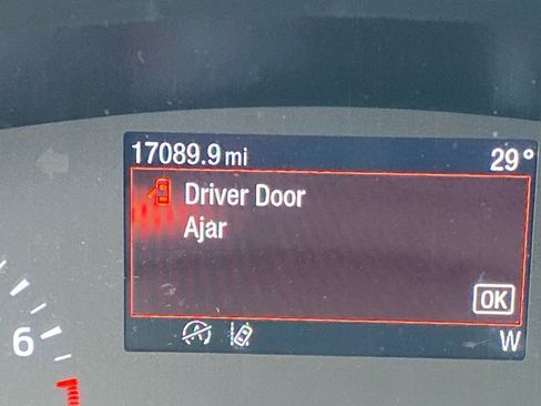 Used 2022 Ford Escape SE image 18