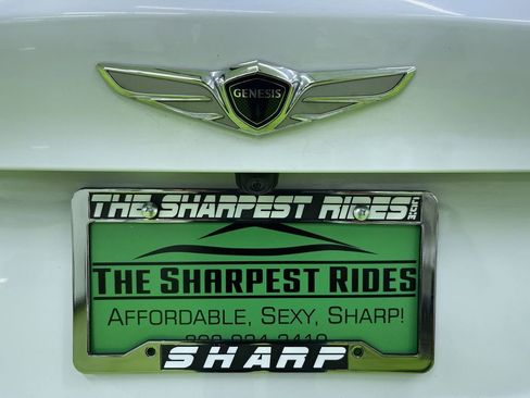 Used 2019 Genesis G70 3.3T Advanced image 12