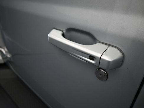 Used 2022 Jeep Gladiator Overland image 33