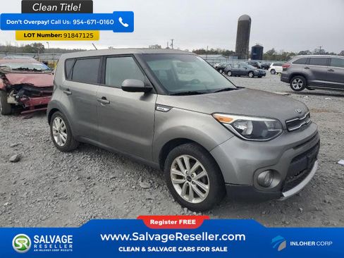 Used 2018 Kia Soul + image 5