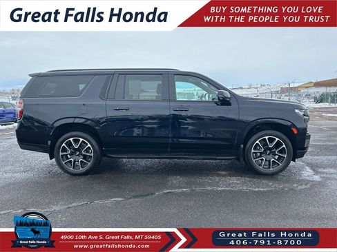 Used 2022 Chevrolet Suburban RST w/ Luxury Package image 10