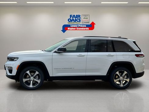 New 2025 Jeep Grand Cherokee Limited image 12