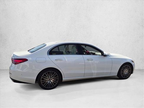 Used 2024 Mercedes-Benz C 300 4MATIC Sedan image 4