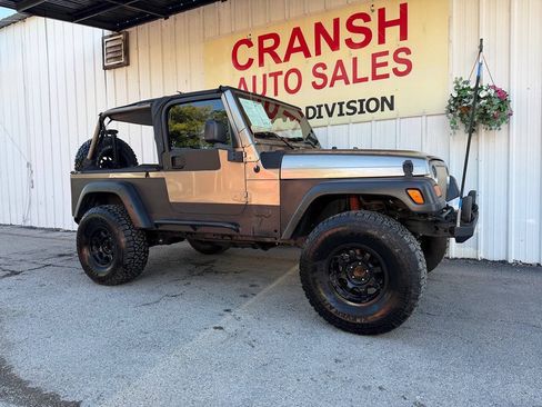Used 2005 Jeep Wrangler Unlimited AWD/4WD image 4
