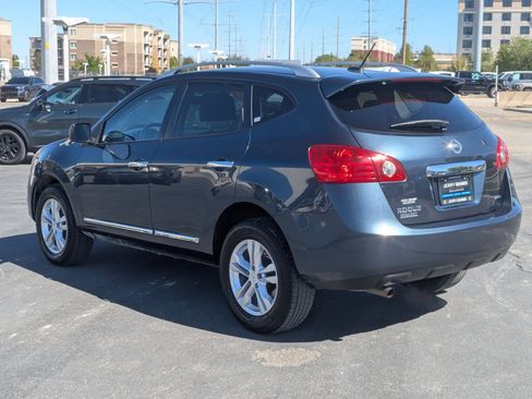 Used 2015 Nissan Rogue S w/ Convenience Package AWD/4WD image 3
