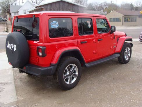 Used 2020 Jeep Wrangler Unlimited Sahara w/ Uconnect 4C Nav & Sound Group AWD/4WD image 22